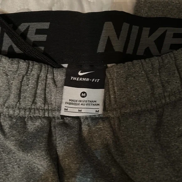 Gray Nike Therma-fit joggers - Picture 3 of 3